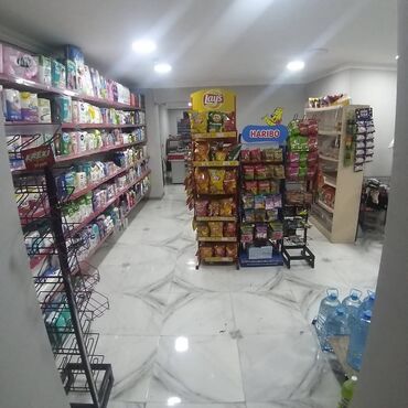 Mağazalar: Nizami rayonu,Neftçilər və Qarayev metro stansiyaları — 11