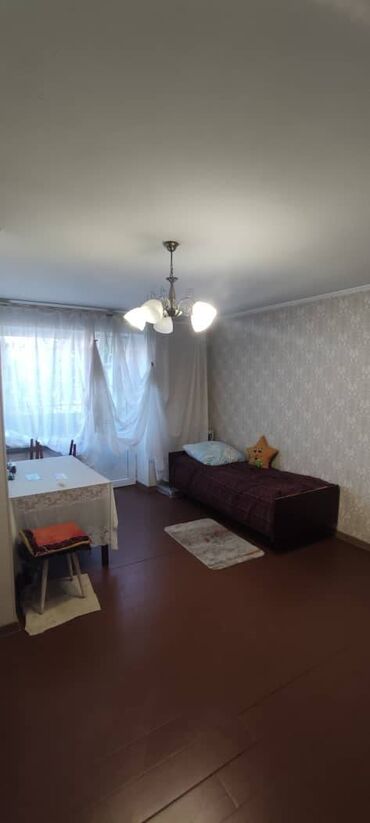 продается 3 комнатная квартира политех: 1 комната, 30 м², Хрущевка, 2 этаж