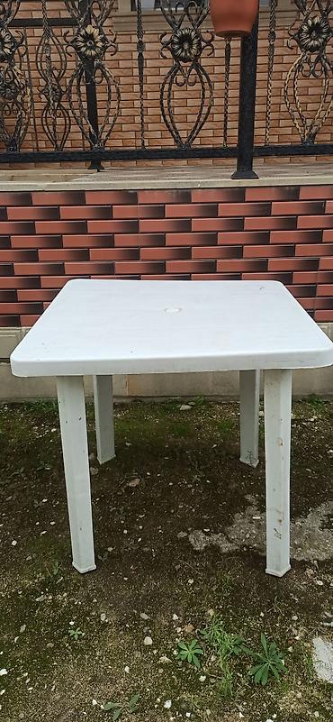 Plastik bağ/kafe masaları - Material: qalın, möhkəm plastik - Forma