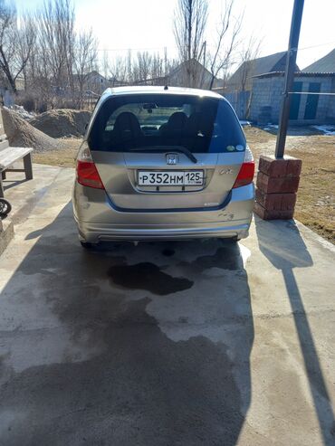 авторынок ош хонда фит: Honda Fit: 2006 г., 1.3 л, Автомат, Бензин