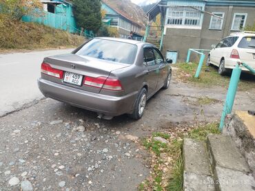 арзан машина ошто: Honda Accord: 2001 г., 1.8 л, Автомат, Бензин, Внедорожник