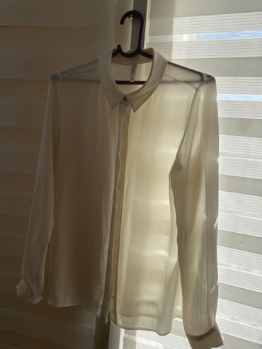 Košulje, bluze i tunike: Bela elegantna kosulja 850, velicina L 🌸
