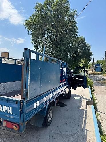 зеркало 30: Hyundai Porter: 2000 г., 2.5 л, Механика, Дизель — 3