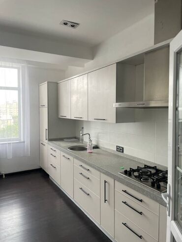 Продажа домов: 3 комнаты, 146 м², Индивидуалка, 7 этаж, Евроремонт