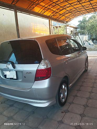 fit 2004: Honda Fit: 2002 г., 1.3 л, Автомат, Бензин, Хэтчбэк — 5