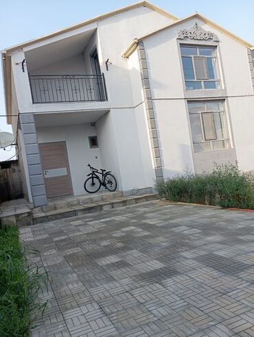Həyət evləri və villaların satışı: Biləcəri 5 otaqlı, 216 kv. m, Yeni təmirli