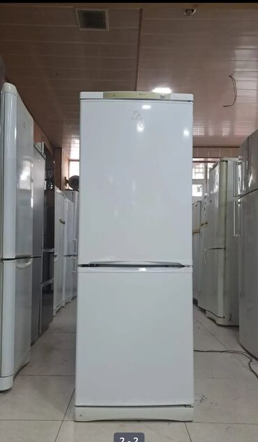 Кухонные вытяжки: 2 двери Indesit Холодильник Продажа