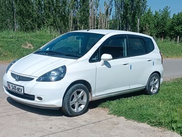 мицубиси спец стар: Honda Fit: 2001 г., 1.5 л, Вариатор, Бензин, Хэтчбэк