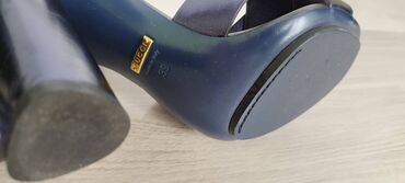 Γυναικεία είδη Υπόδησης: Σανδάλια Gucci. αυθεντικός. Πολύ καλή κατάσταση. Δέρμα σε μωβ — 5