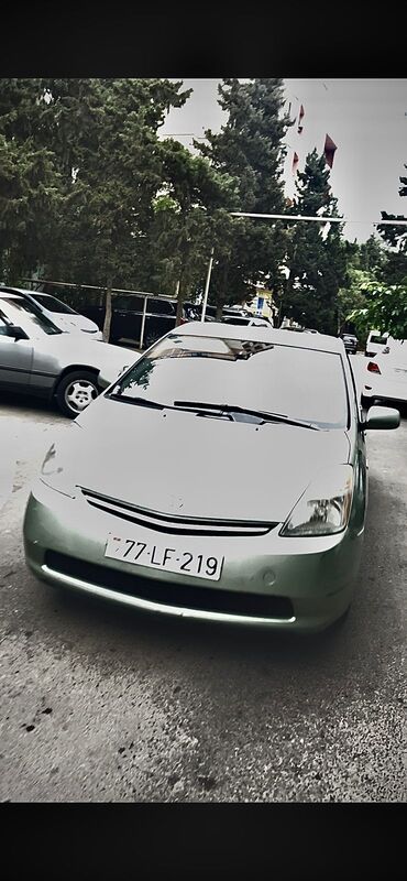 Toyota Prius: 1.5 л | 2007 г. Хэтчбэк