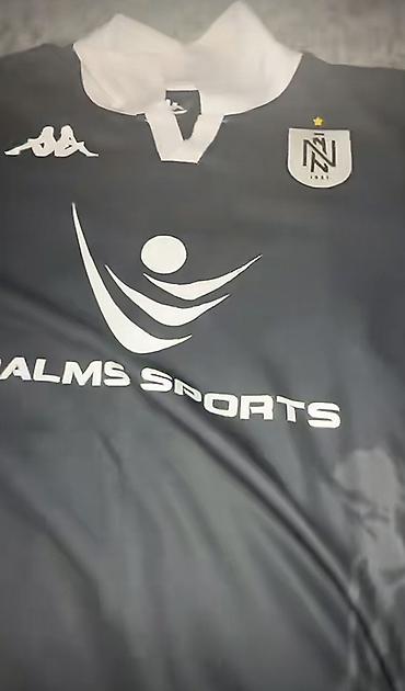 спортивные костюмы в баку: Qara rəngli futbol forması təqdim olunur. Forma üzərində ön hissədə — 2