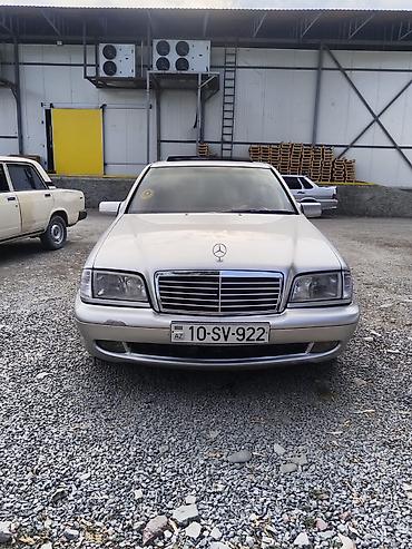 3 e30: Mercedes-Benz 240: 2.4 l | 1998 il — 1