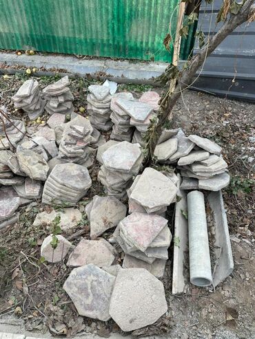 Отдам даром: Тротуарная плитка (разборка), разные формы и размеры. Описание: - — 7