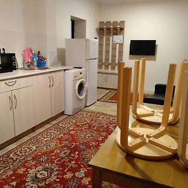 studio apartment: Светлая студия с отдельной спальней и кухней кырчын игры кочевников — 5