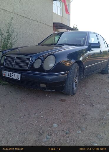 e55 w210: Mercedes-Benz A 210: 1996 г., 2.3 л, Автомат, Бензин, Седан