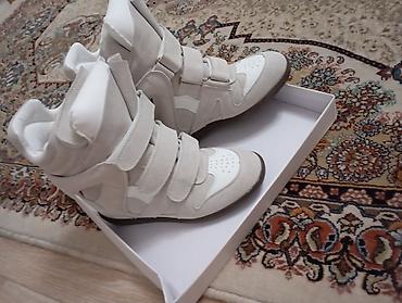 кроссовки с мехом: Кроссовки, 37, Isabel Marant, Новый, цвет - Бежевый, Платная доставка — 3