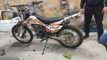 Мотоциклы: Эндуро CFMoto, 250 куб. см, Бензин, Взрослый, Б/у