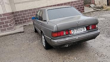 small car: Mercedes-Benz 190: 1989 г., Механика, Бензин, Седан — 3