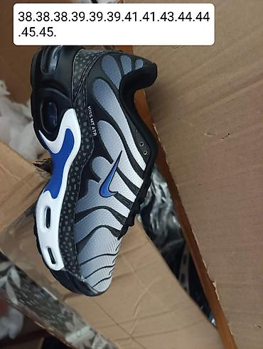 Patike: Akcija š£
2850 din na lalafo.rs ā 10 Patike: Akcija š£
2850 din ā 10