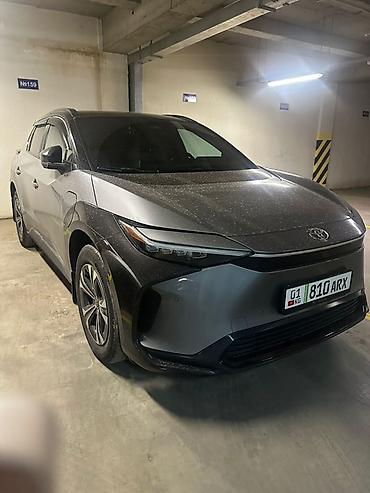 bz4x: Toyota bZ4X: 2022 г., Автомат, Электромобиль, Кроссовер — 3