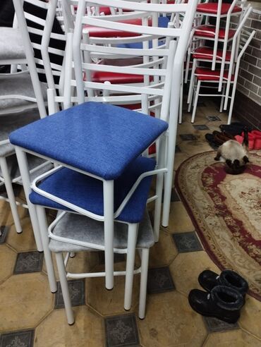 Стулья для кухни: Железные стулья срочно! Продаются железные стулья, осталось — 23