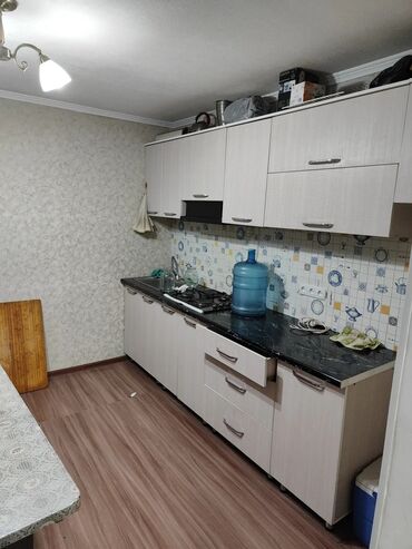 частный дом лебединовка: 85 м², 4 комнаты, Утепленный, Бронированные двери, Забор, огорожен