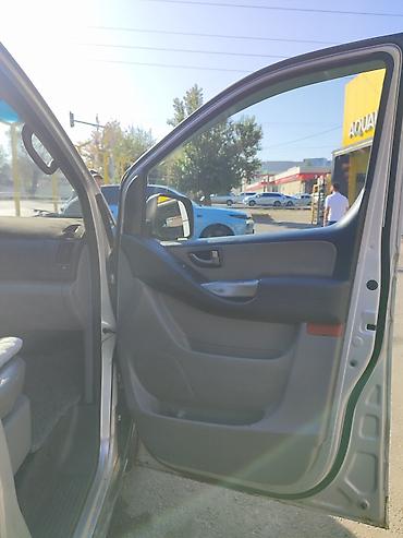 сидение на венто: Hyundai Starex: 2008 г., 2.5 л, Автомат, Дизель, Минивэн — 9