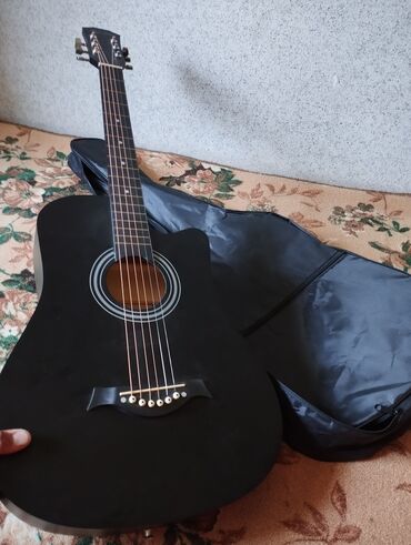 купить гитару акустика: Гитара сатылат 38размер😍 упакованный гитара состояние новый в