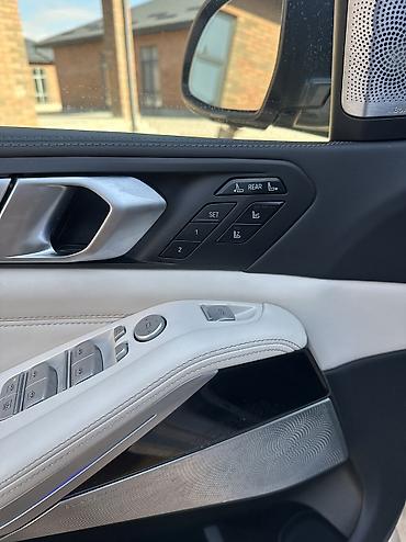 BMW: BMW X7: 2019 г., 4.4 л, Бензин — 13