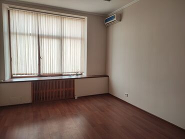 аренда помещение для бизнеса: Сдаю Офис, 40 м², В административном здании, 1 линия