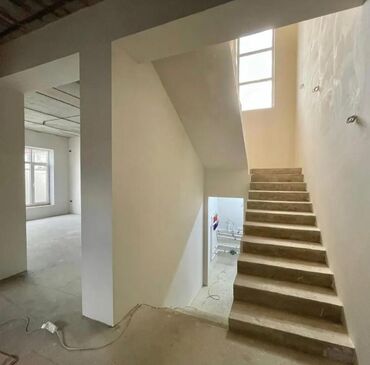 Продажа домов: Таунхаус, 150 м², 4 комнаты, Агентство недвижимости, ПСО (под самоотделку)
