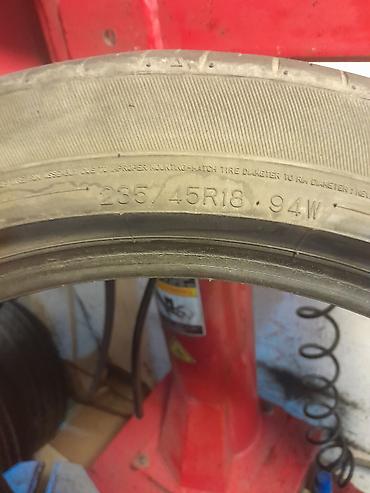 performans: Dunlop avtomobil şini - Ölçü: 235/45 R18 - Yük/sürət indeksi: 94W - — 3
