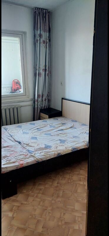 обмен квартиру на частный дом: 2 бөлмө, 50 кв. м, 105-серия, 8 кабат, Эски ремонт