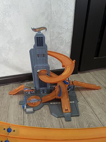 Другие игровые комплексы: Игровой набор Hot Wheels Ultimate Garage. - Большой многоуровневый — 12