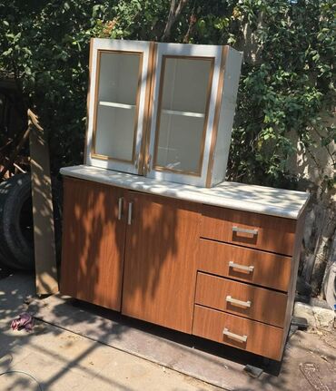 Mətbəx mebeli: Metbex mebeli satlir 60 azn📍çatdrlma pulsuz unvan Baki Aylin💥