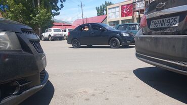 Kia: Kia Rio: 1.4 l | 2010 il Sedan — 2