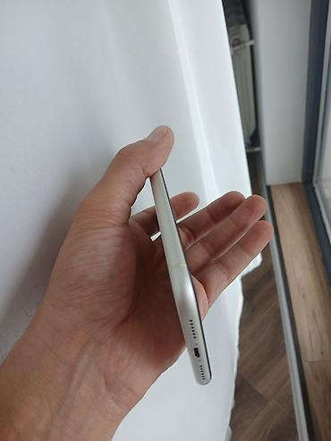 ipad 9 nəsil: IPhone 11, Ağ, Face ID — 1