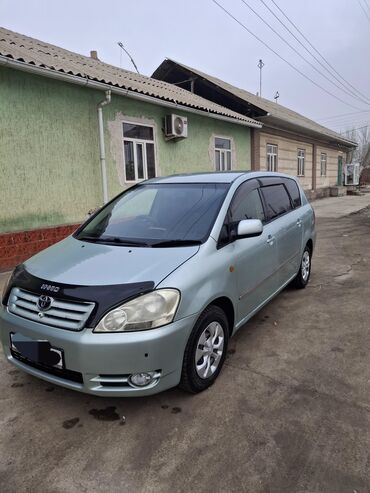 Toyota: Toyota Ipsum: 2002 г., 2.4 л, Автомат, Газ, Минивэн — 9