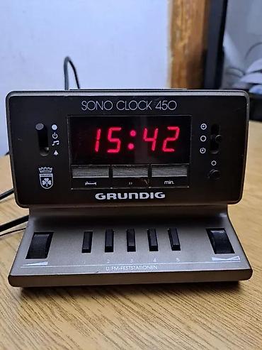 GRUNDIG SONOCLOCK 450 RADIO BUDILNIK | Stari radio budilnik Space