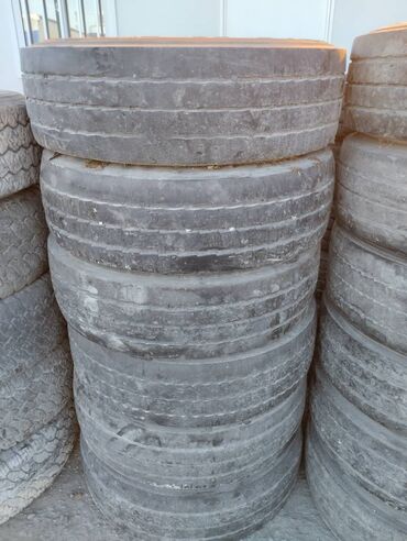 Шины: Продаю б/ у грузовые шины: размер 295/60-22,5; 315/60- 22,5; — 17