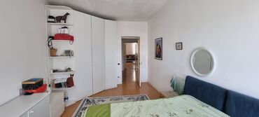 продается 1 комнатная квартира в Кыргызстан | Долгосрочная аренда квартир: 3 комнаты, 90 м², Индивидуалка, 5 этаж, Старый ремонт, Электрическое отопление