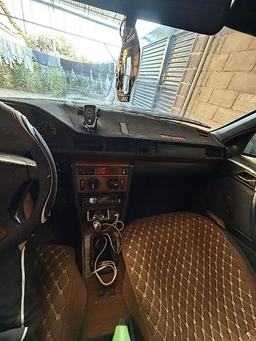 мерседес т 1: Mercedes-Benz W124: 1993 г., 2.2 л, Кол менен иштөөчү, Бензин, Универсал — 7
