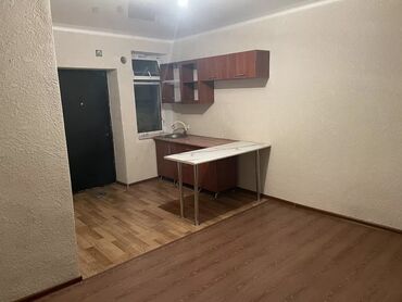 Долгосрочная аренда домов: 40 м², 1 комната, Утепленный, Бронированные двери, Забор, огорожен