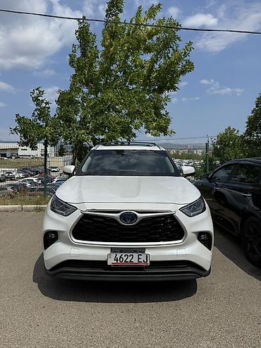 Унаа: Toyota Highlander: 2022 г., Гибрид, Кроссовер — 6