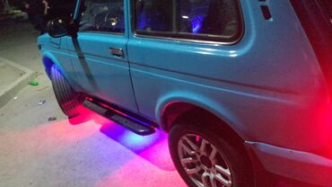 фольксваген поло новый кузов комплектации и цены: LADA Niva (klassik kuzov) – parlaq mavi rəngdə, şəhər və off-road üçün