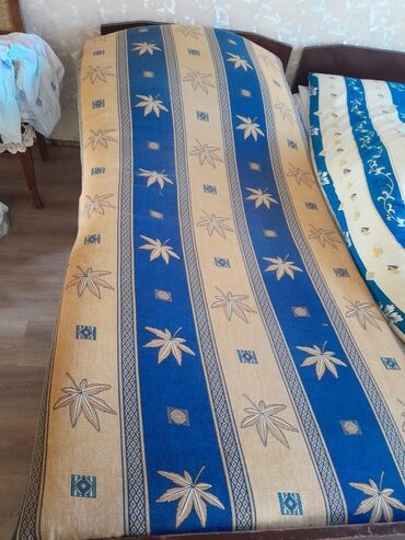 goyercin şekilleri: Böyüklər üçün İşlənmiş Süngər Döşək, Ünvandan götürmə, Pulsuz çatdırılma