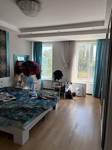 Продажа коттеджей и домов: 5 и более комнат, 283 м², 256 соток, Бишкек, 12 мкр Риэлтор — 13