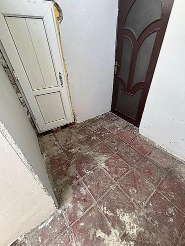 mesdagada heyet evleri: 3 otaqlı fərdi ev (həyətyanı sahə ilə) Planlama və sahələr: - Geniş — 6