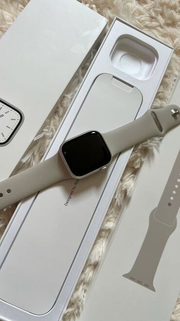 Продаю Apple Watch 8 series 45m
Акумлятор 100🔋
Почти новый