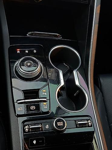 Продажа авто: Kia K5: 2022 г., 2 л, Гибрид, Седан — 6